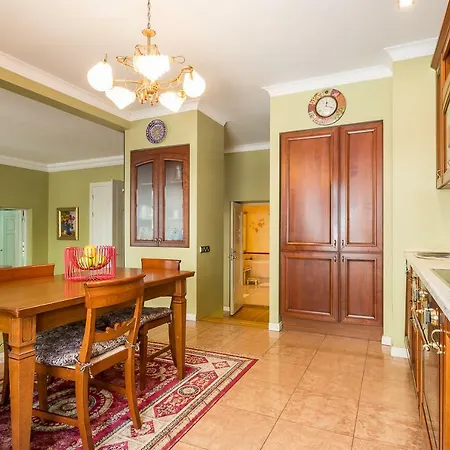 Royal Apartment